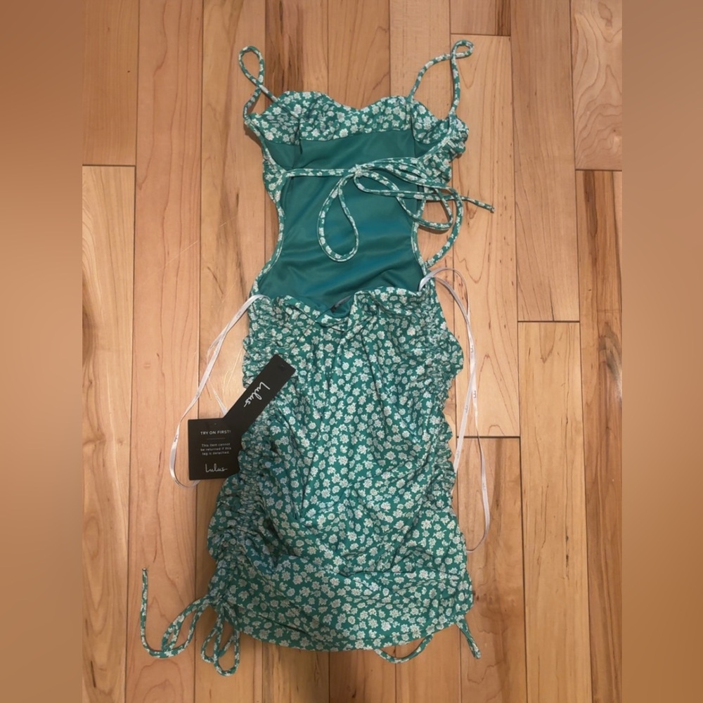 LULU’S WILDFLOWER POWER GREEN FLORAL TIE-BACK RUCHED BODYCON DRESS - Picture 6 of 6